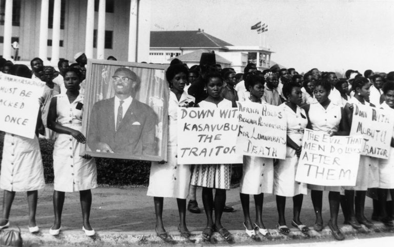 Manifestación en Ghana por la libertad de Lumumba y el Congo 