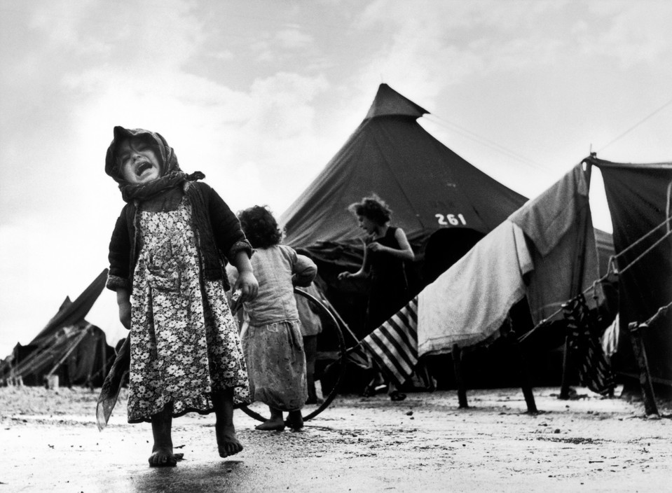 Campo de refugiados de Sha'ar Ha'aliya, fotografía de Robert Capa